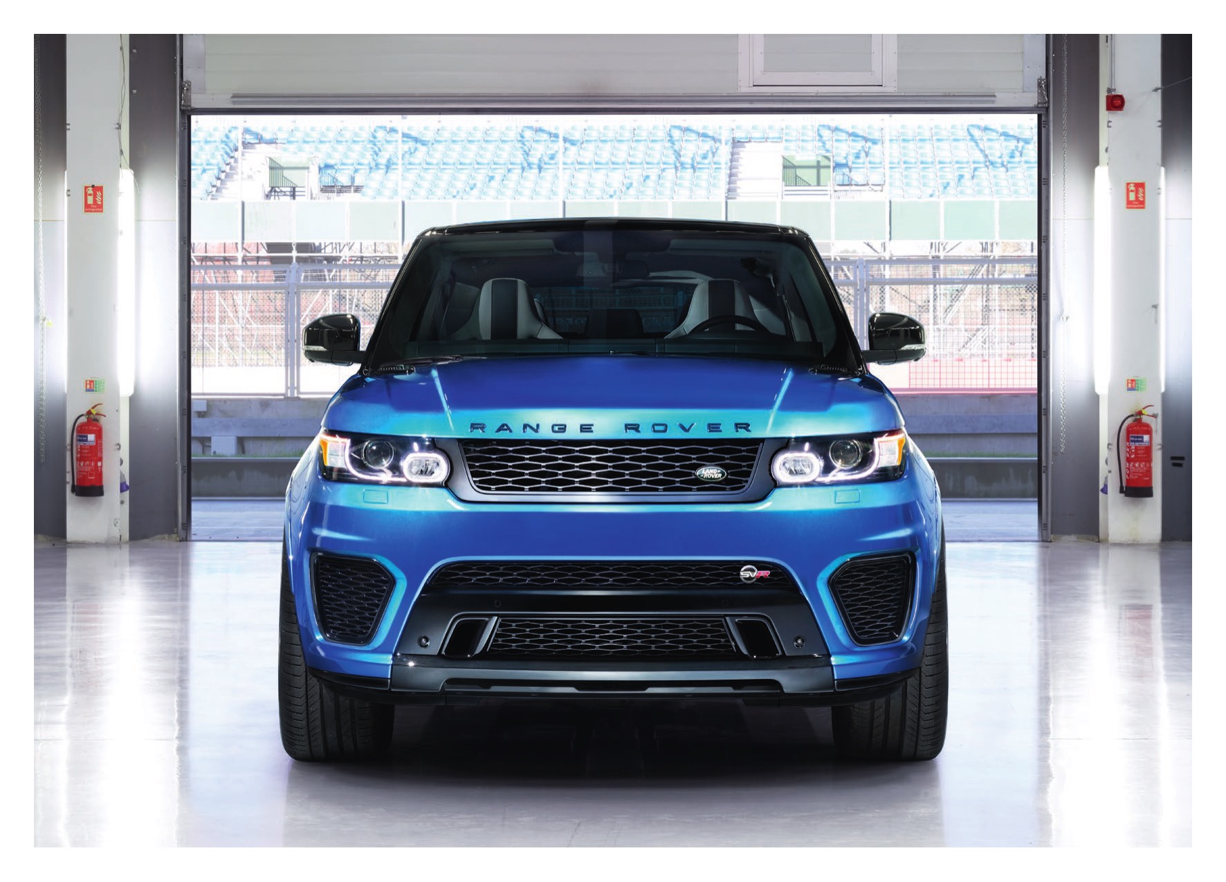 2015 Range Rover Sport SVR Brochure Page 5
